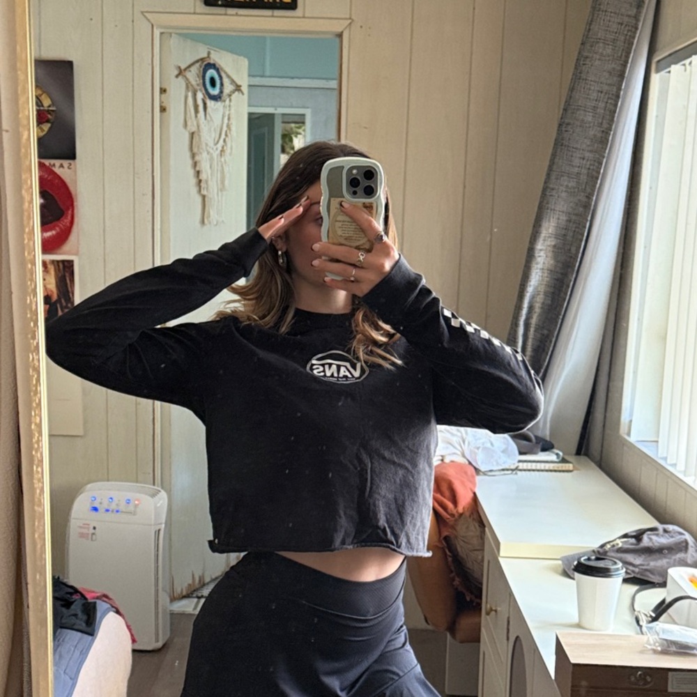Vans Women's Black Long Sleeve Crop Top